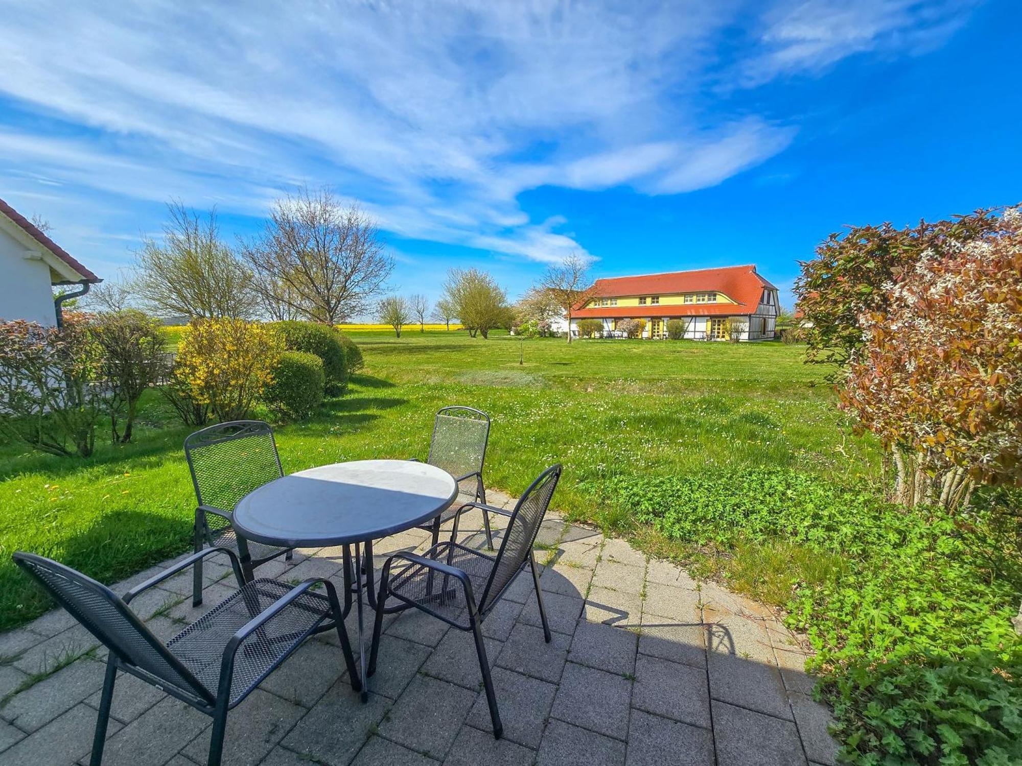 Feriendorf Rugana - Komfort Appartement Mit 1 Schlafzimmern Und Terrasse D29 Dranske Esterno foto